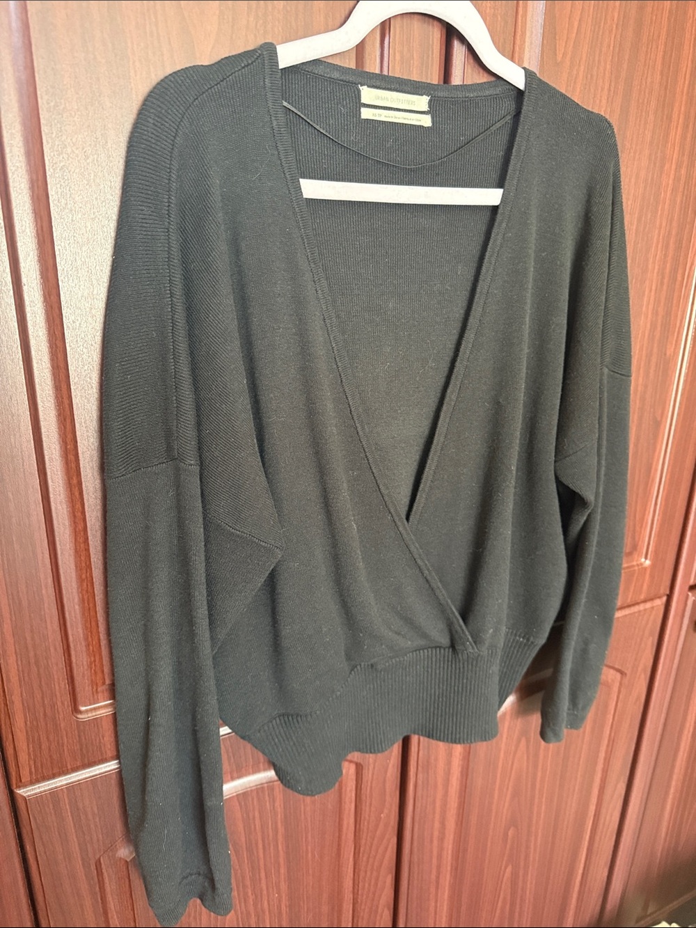 Urban Outfitters Low V cut Sweater - Picture 4 of 4